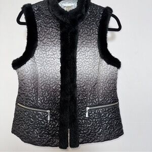 Peter Nygard Black Puffer Vest with Faux Fur Trim Medium Ombré Y2K Quiet Luxury